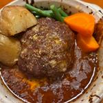 煮込みハンバーグ