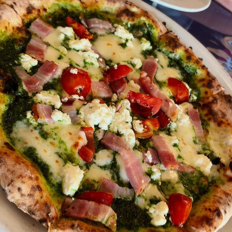 ジュノベーゼ(pizzeria e trattoria CERVO （チェルボ）)