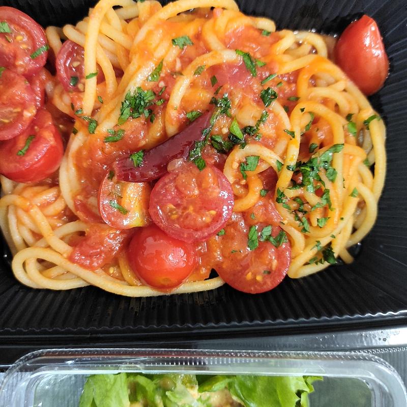たっぷりトマトのアラビアータスパゲティ(MID TREE 代官山)