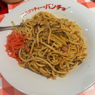 白ナポ(メガ)(スパゲッティーのパンチョ 新宿南口店)