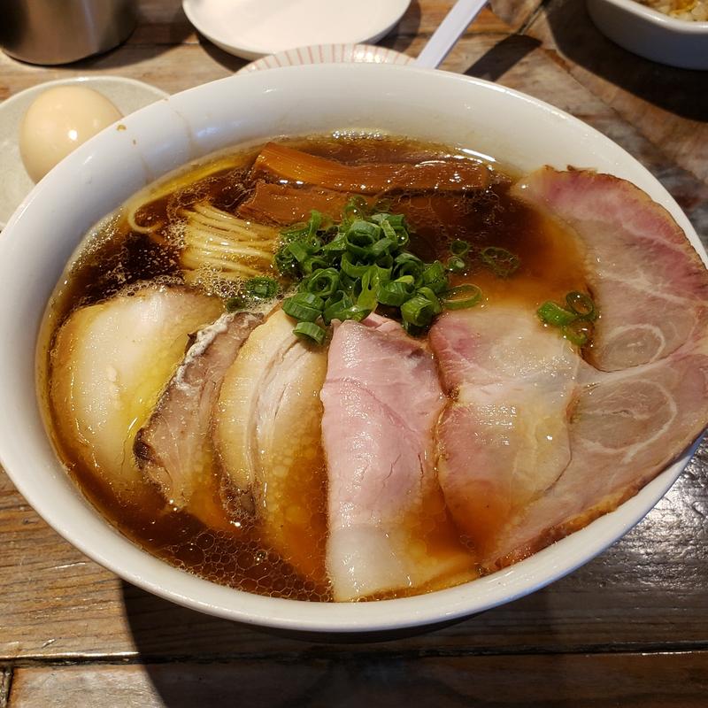 醤油チャーシュー麺(松戸中華そば 富田食堂)