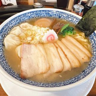 叉焼雲呑中華そば味玉トッピング