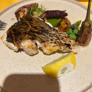 真鯛の炭火焼き