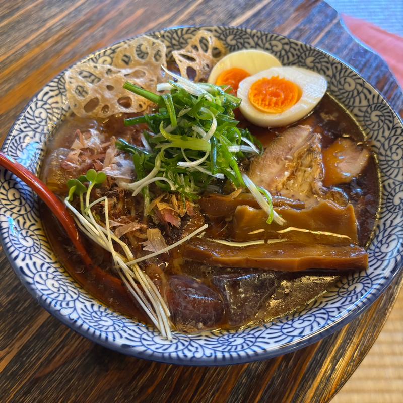 香る冷やし中華そば(中華そば 月のうつわ)