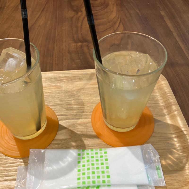 アップルジュース(モア カフェ 東京インテリア)