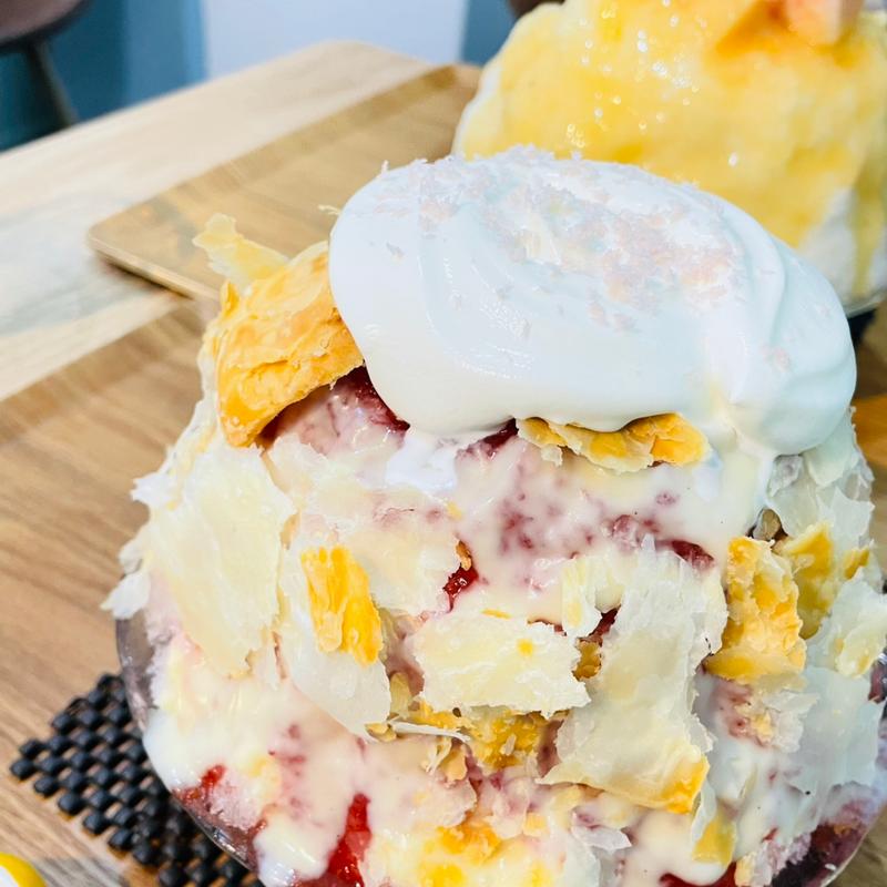 いちごカスタードパイ(かき氷 くまさん)