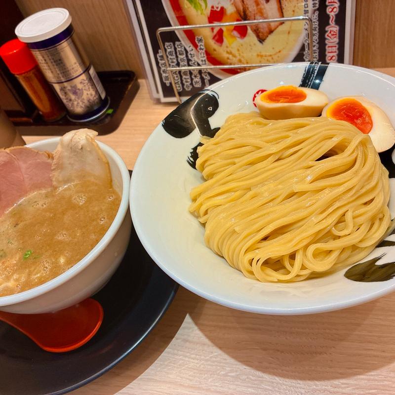 味玉入り　濃厚鶏白湯つけ麺(茨木きんせい)