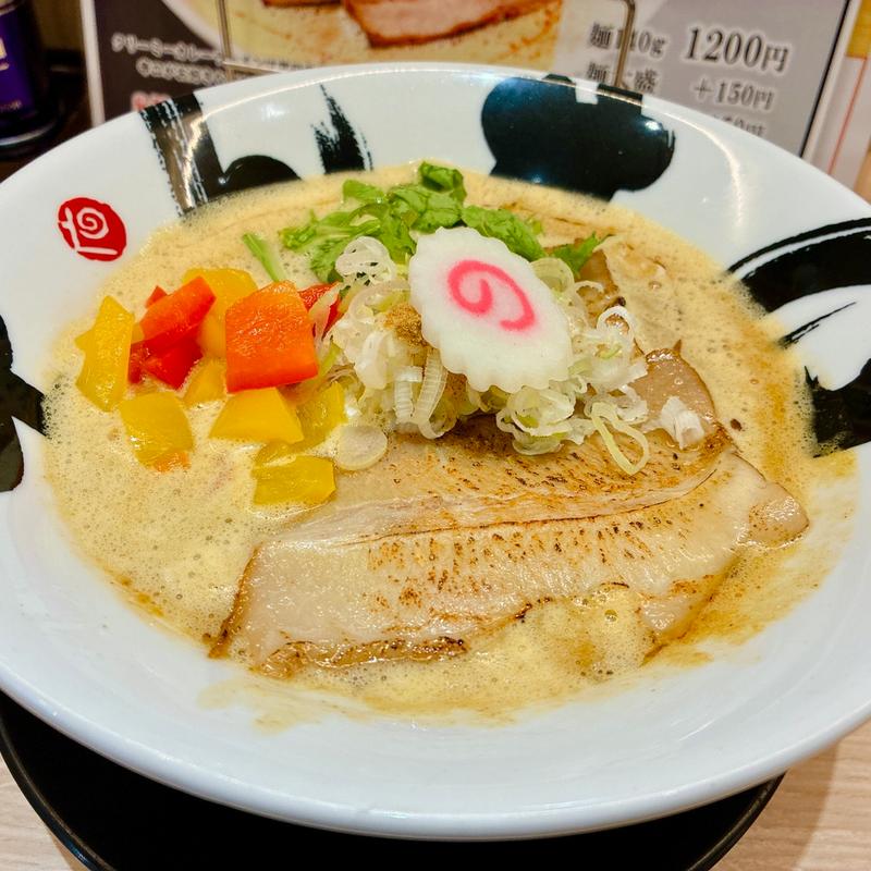 クリーミーカレーラーメン(茨木きんせい)