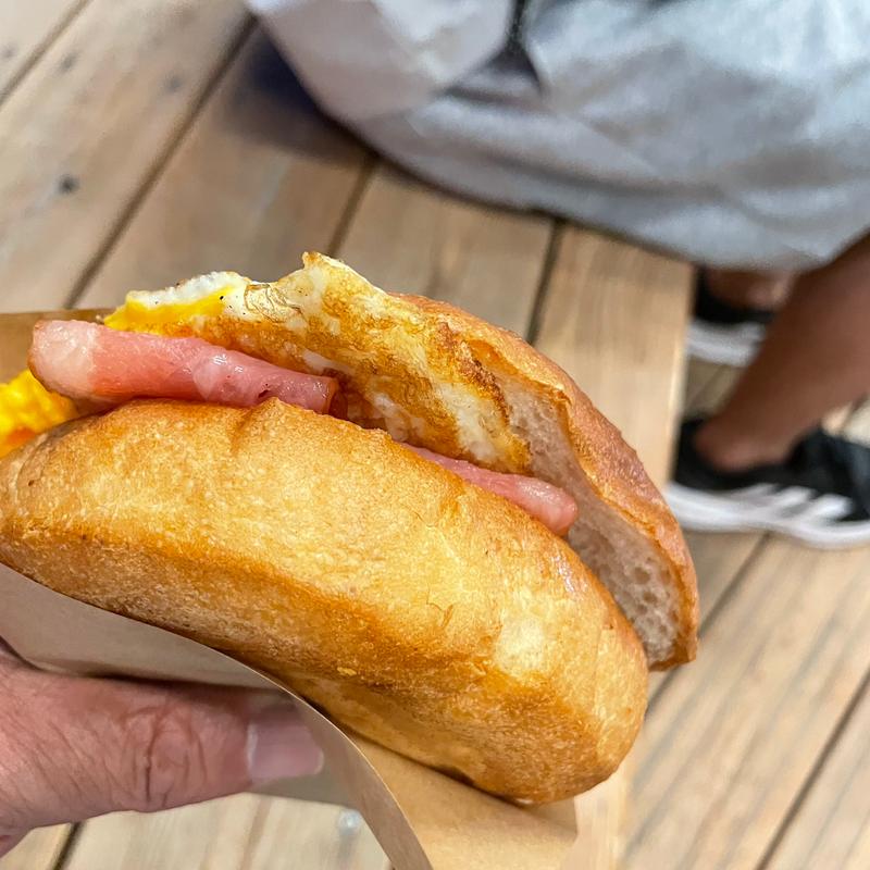 ベーコンと卵のフティーラ(ザ・マルタ・テーブル)