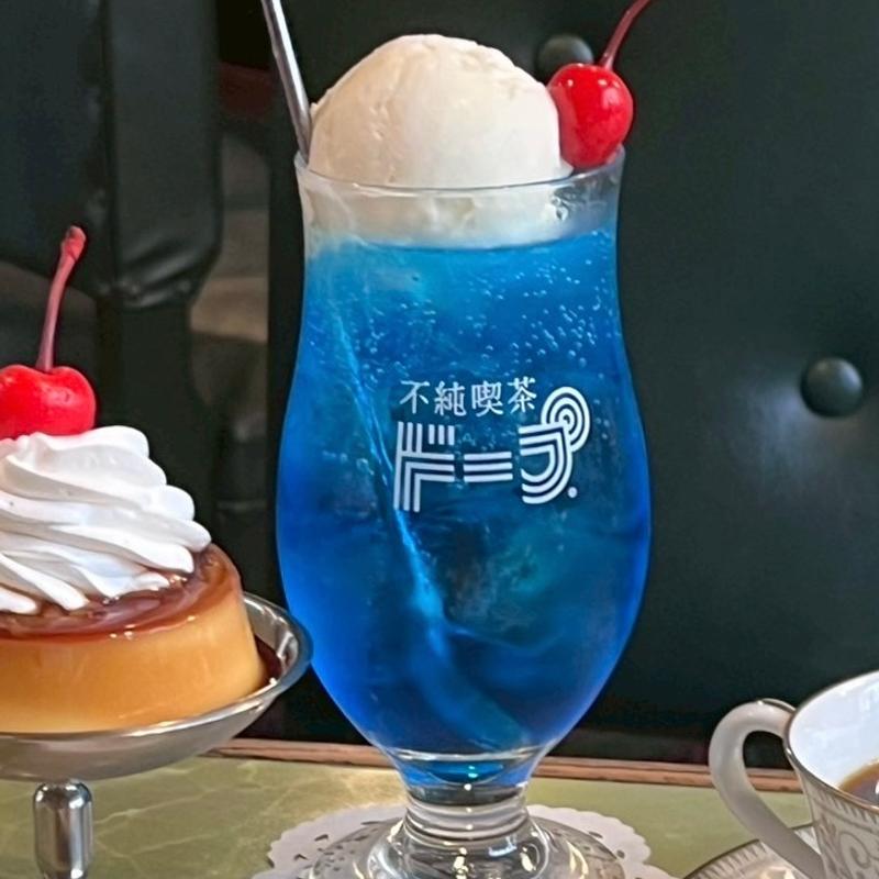 クリームソーダブルーハワイ(不純喫茶ドープ)