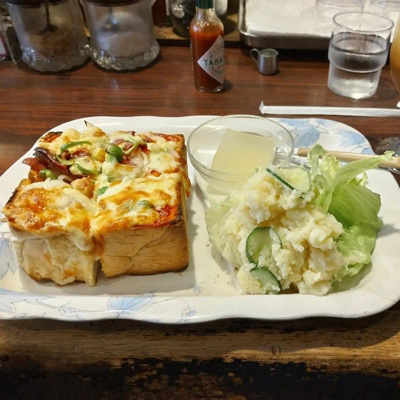 ピザトーストセット(喫茶モカ)