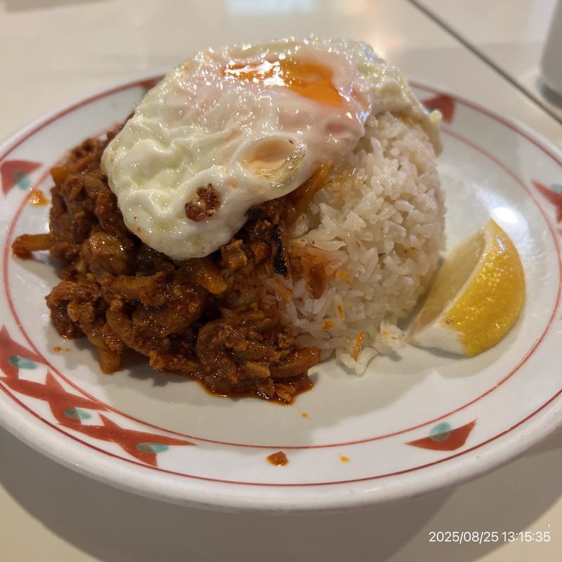 特盛ガパオ(天鶏 （テンチィ）)