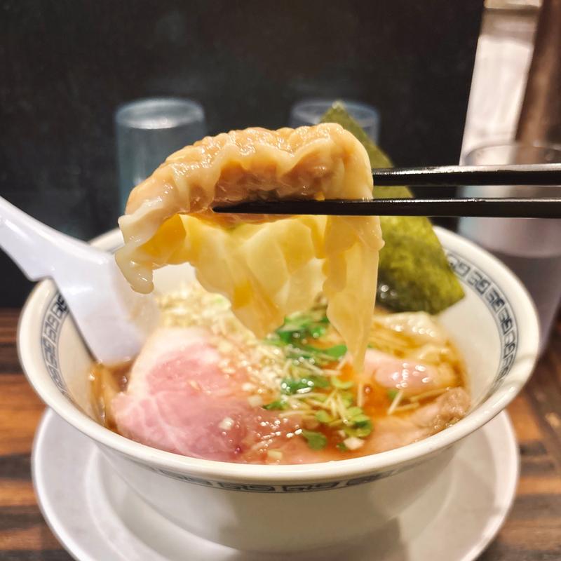 ワンタンメン(稲荷屋 （イナリヤ）)