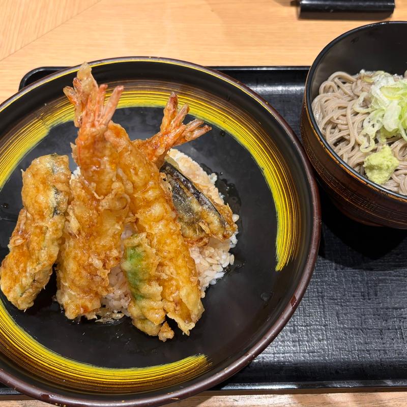 天丼と蕎麦(凜や ヨドバシAkiba店)