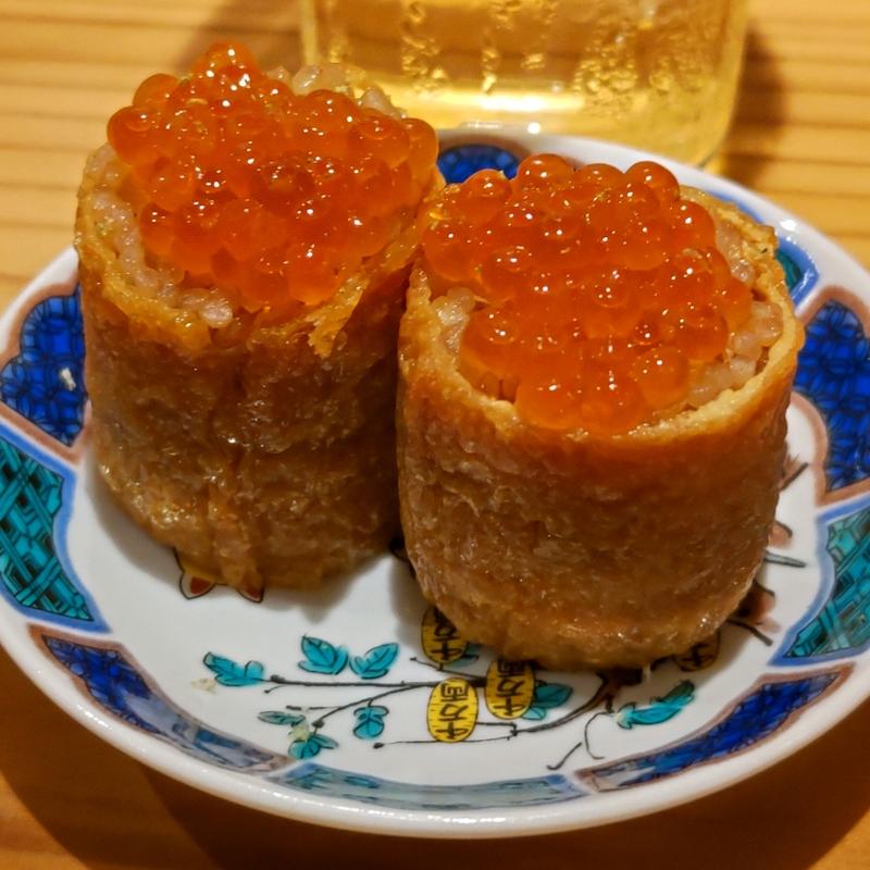 柚子いくら稲荷(寿司トおでんにのや横浜店)