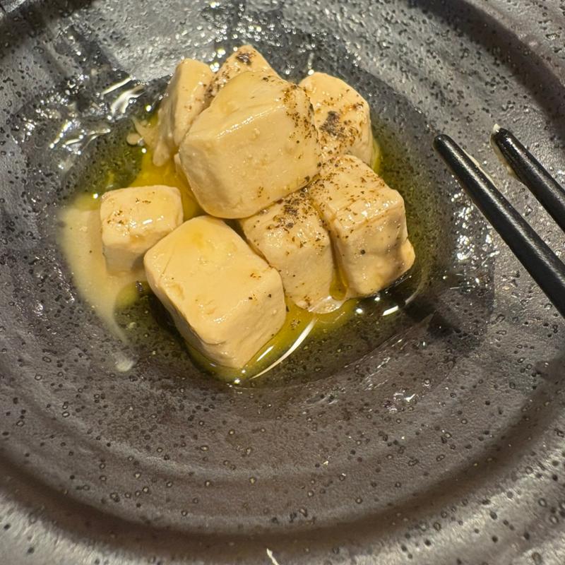 クリームチーズの醤油づけ(烏森百薬)