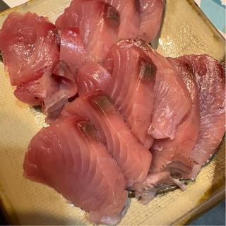 カツオの刺身