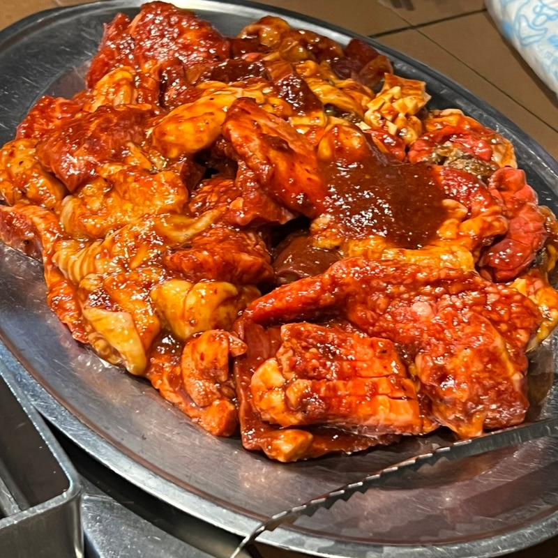 大皿 肉多め (肉7ホルモン3)(のぎく)