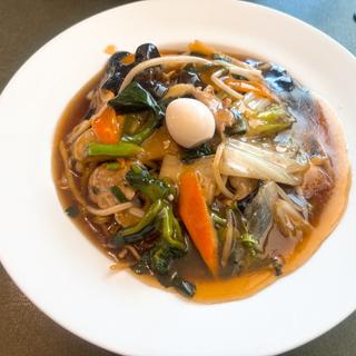 五目あんかけやきそば(レストランオガワヤ リオンドール店)