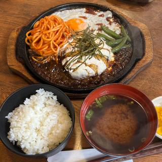 チーズテリマヨソースハンバーグランチ