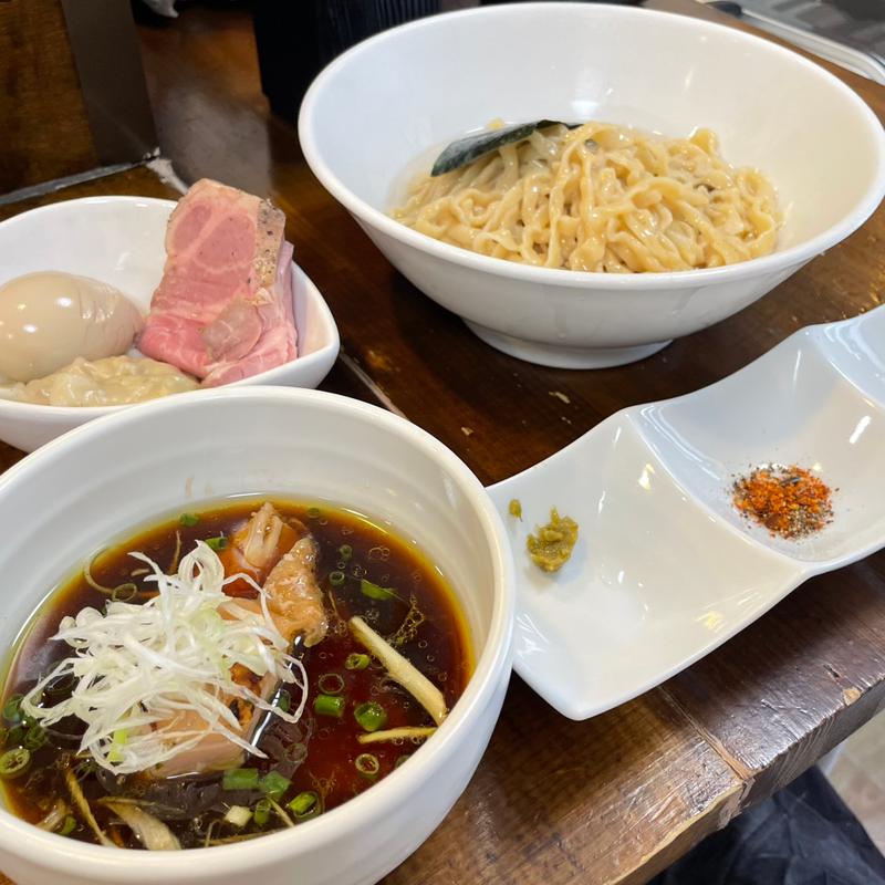 翠龍(昆布水つけ麺)醤油＋特製トッピング(麺屋龍)