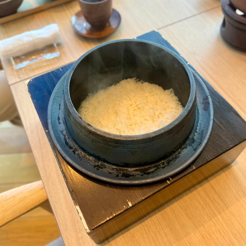 江田島荘オリジナル南部鉄器で炊き上げた広島県産米(locavore（ロカヴォーレ）)