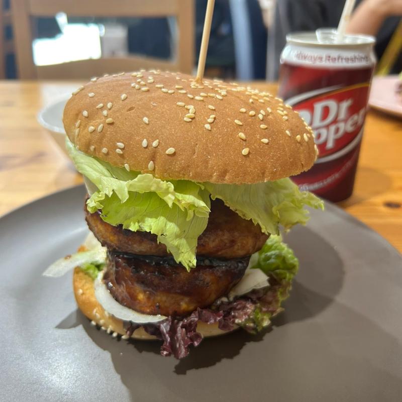 和牛黒豚バーガー(W)(Hamburger SUKEYA)