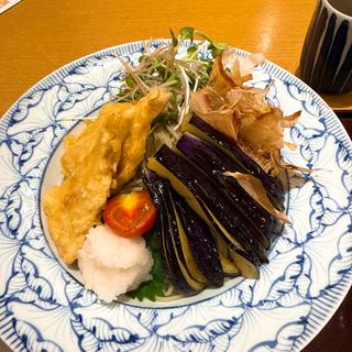 揚げ茄子と鶏天のおろしそば