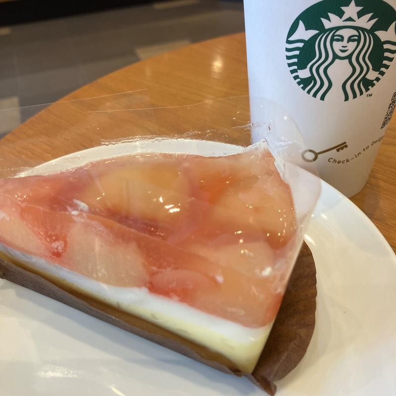 ピーチ&ミルクケーキ(スターバックスコーヒー ミスターマックス湘南藤沢ショッピングセンター店)