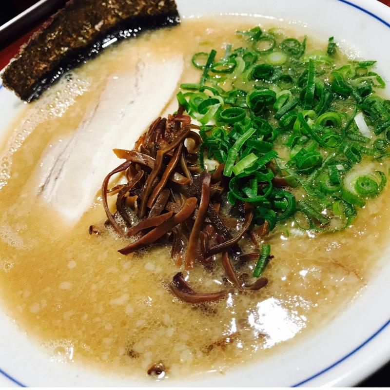 濃厚とんこつラーメン(麺食堂 大金豚 二丁目店)