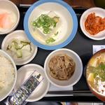 豚汁朝定食にアラカルト