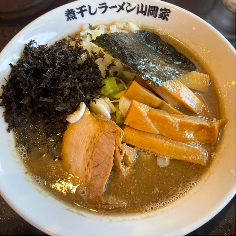 煮干し豚骨ラーメン(煮干しラーメン山岡家 荒川沖店)