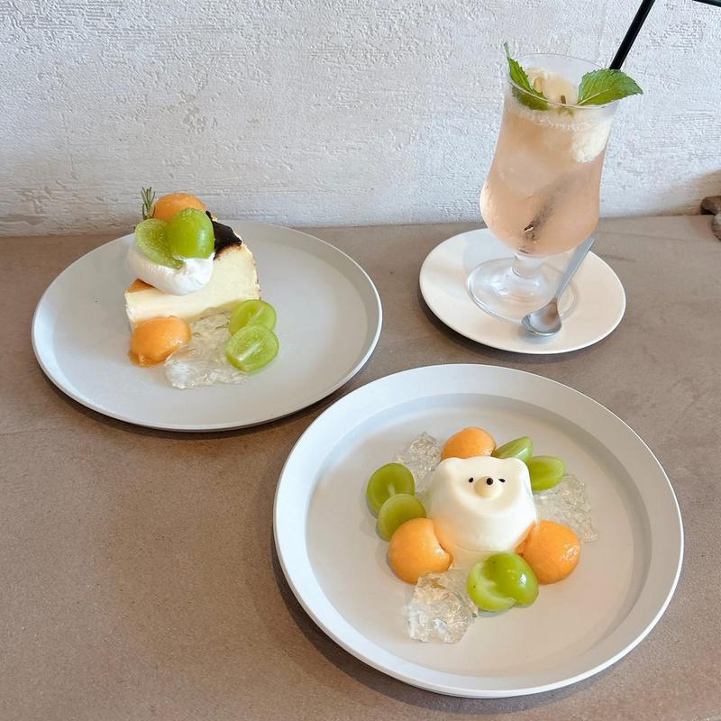 シャインマスカットとメロンスイーツ(NICO Cafe.)