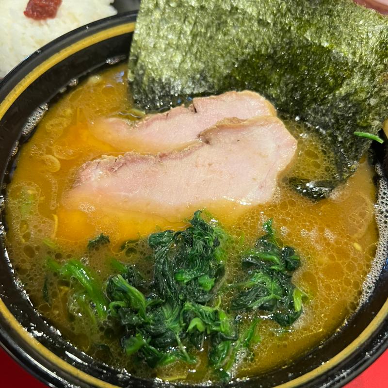 ラーメン(!並) 海苔トッピング(家系ラーメン 稲葉家  王道之印)