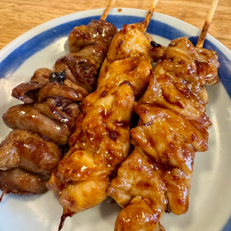 せせり　若どり　はつ(活豚処かぶきや)