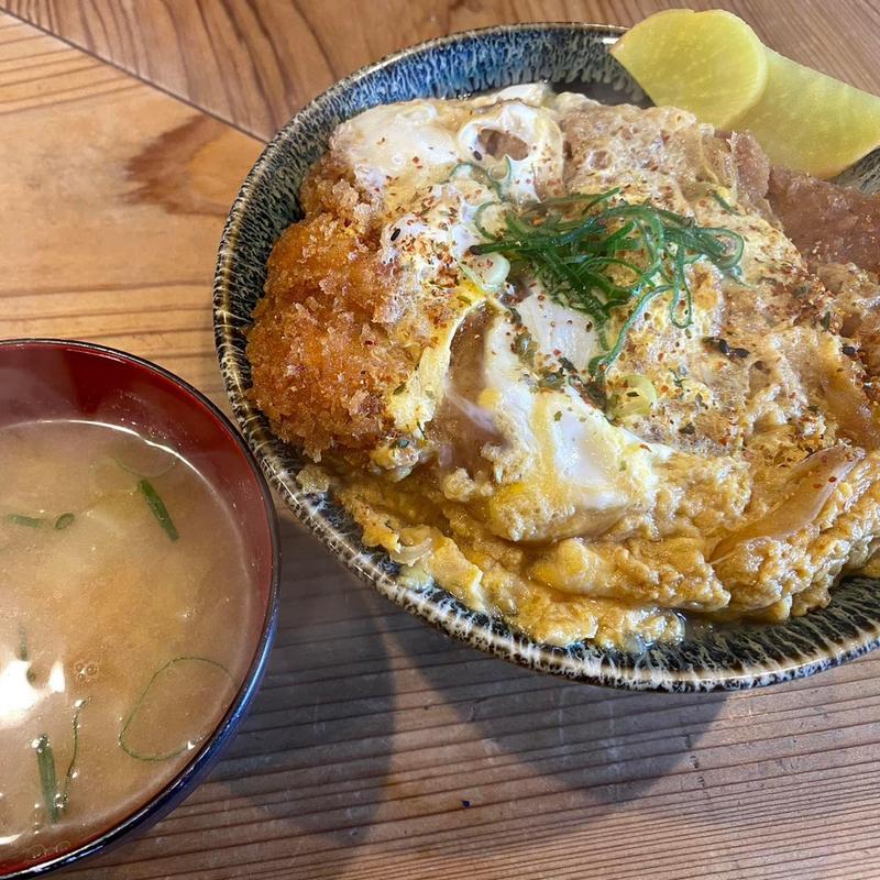 カツ丼(かつ丼 逹)