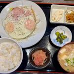 ハムエッグ定食　豚汁・明太子
