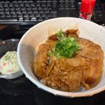 ランチパック豚スタミナ丼