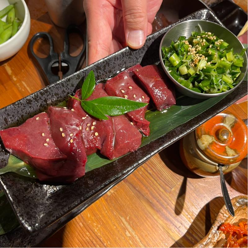 新鮮レバー塩ニラ焼き(炭火焼肉 ぐら)