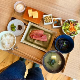 朝食