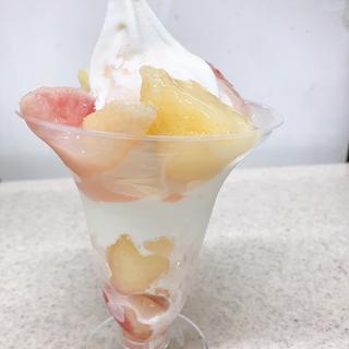 完熟白桃パフェ