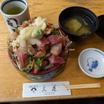 みこちゃん丼大