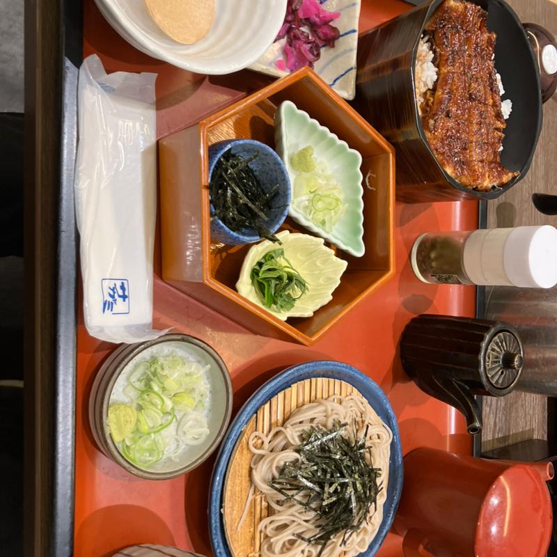 ひつまぶしと麺皿そば(サガミ 豊川牛久保店)