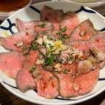 お通し　ロースト牛タン