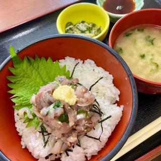 鯵のたたき丼