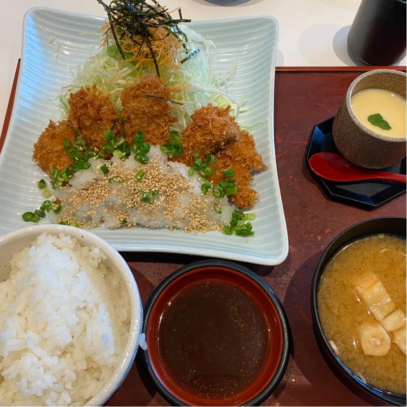 鮪おろしカツ定食(海鮮蔵 魚魚魚)