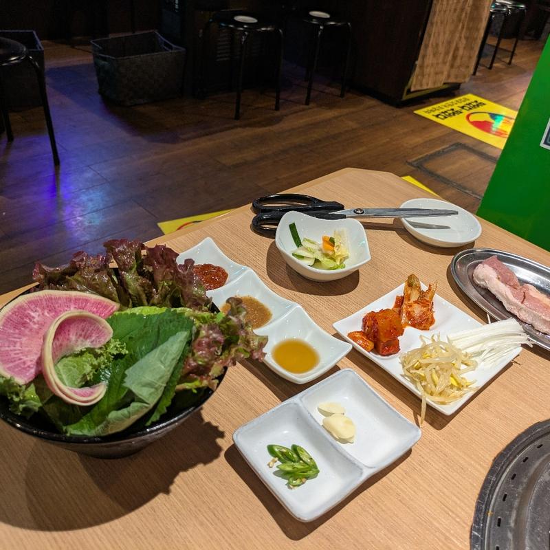 サムギョプサル(サムギョプサル 韓国屋台 マシッタ・マシッタ 赤羽店)