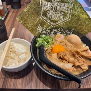 肉玉そば醤油ラーメン(肉玉そばおとど 知立店 日本一ご飯が進むラーメン)