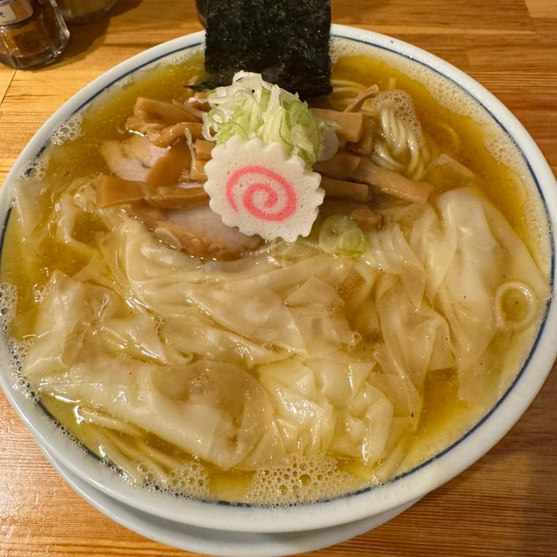 ワンタン麺(there is ramen)