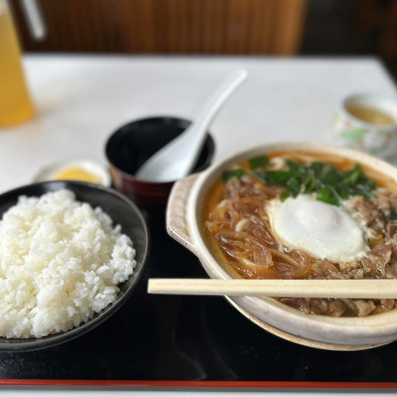 すき焼きうどんライス付き(淡海食堂)